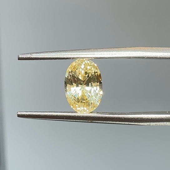 2.37ct Yellow Sapphire