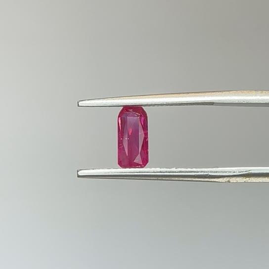 0.98ct Ruby