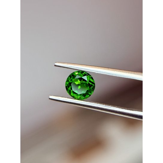 0.85ct Excellent Faceted Diopside